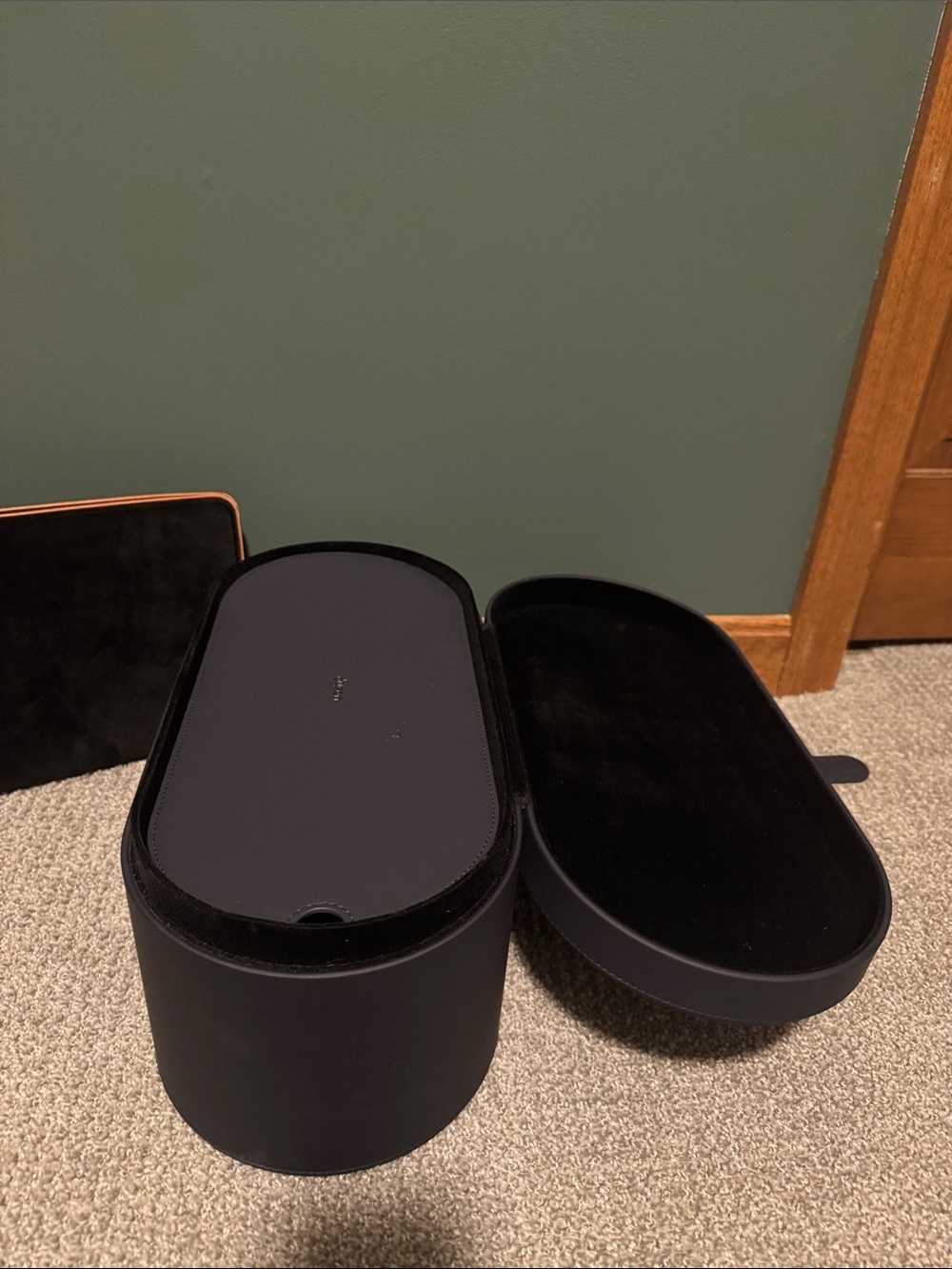 Dyson Airwrap Navy and Copper Hair Styling Set with Case - Picture 13 of 13